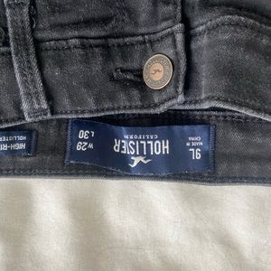 Size 9 Long hollister black skinny jeans